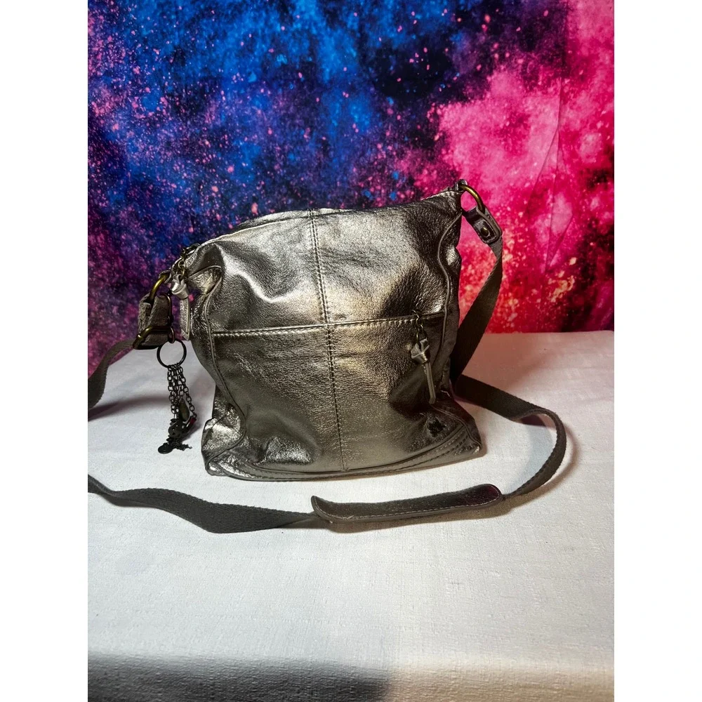 The Sak Metallic Pewter Leather Crossbody Bag Boho Charm Antiqued Brass Hardware